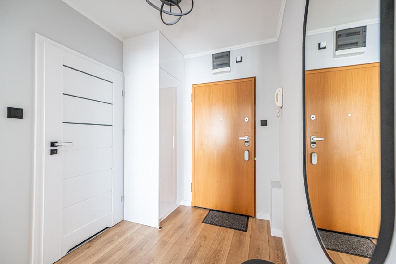 Apartment 24H With Free Garage And Ac Jagielly 5 Wroclaw Luaran gambar