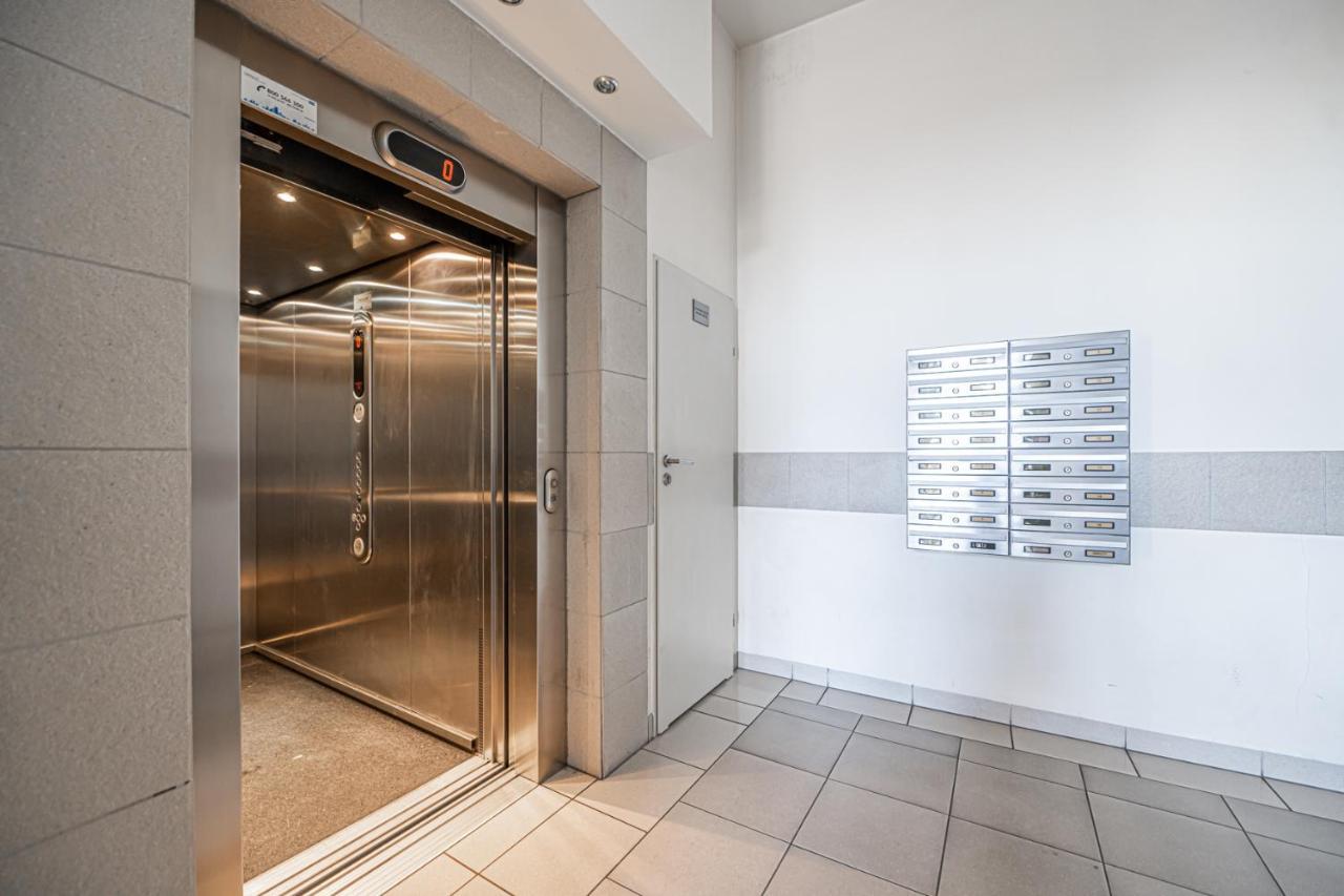 Apartment 24H With Free Garage And Ac Jagielly 5 Wroclaw Luaran gambar