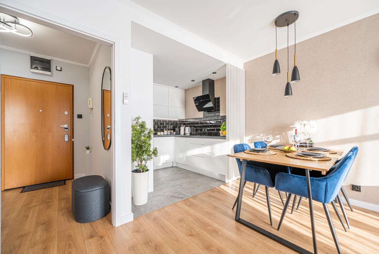 Apartment 24H With Free Garage And Ac Jagielly 5 Wroclaw Luaran gambar